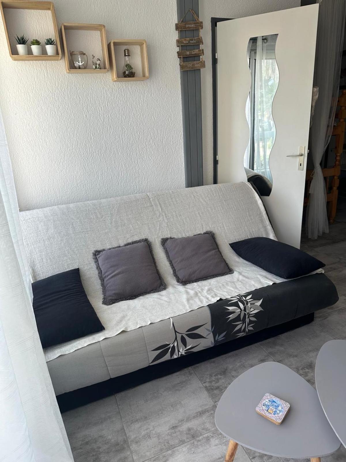 Apartment Pieds Dans L Eau En Camargue *